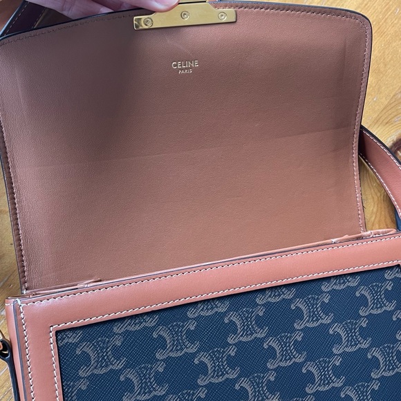 Classique Triomphe bag in Triomphe Canvas and Calfskin - Picture 4 of 14